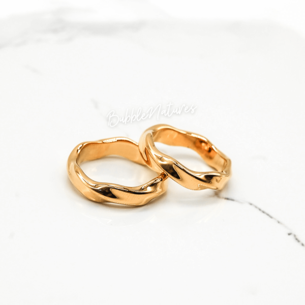 Water Wave Ring